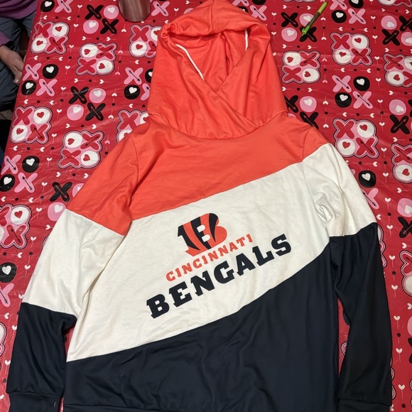 Other - cincinnati bengals youth Sweatshirt‎ Cowl Neck